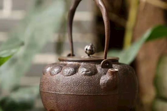 老鐵壺煮茶的害處，鐵壺為什么不能煮茶？