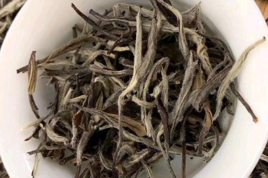 三年白茶賽砒霜，這是真的嗎？