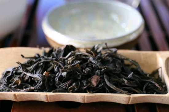 長期喝巖茶會上火嗎？巖茶這樣喝了容易上火！