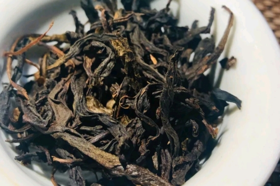 長期喝巖茶會上火嗎？巖茶這樣喝了容易上火！