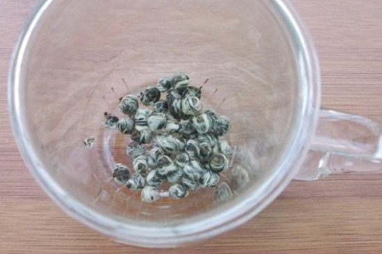 茉莉龍珠茶男人能喝嗎，男性夏季可以喝龍珠茶嗎