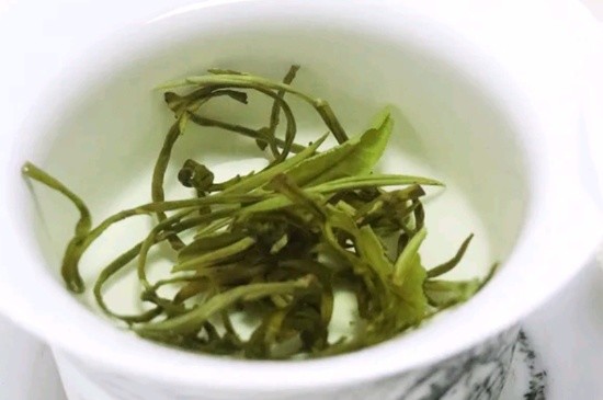 茉莉香珠跟龍珠有什么區別嗎，茉莉龍珠和茉莉香珠那個好？