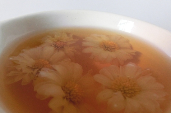 喝菊花茶有什么效果，女人長期喝菊花茶好嗎？