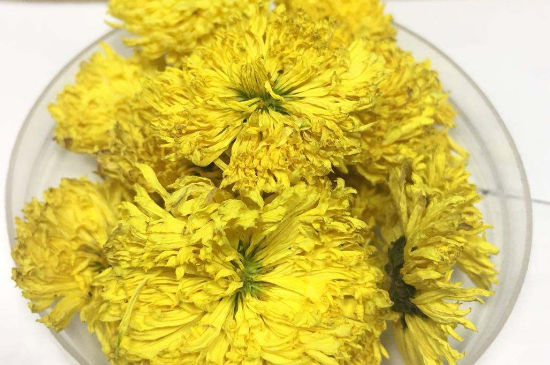 菊花茶大朵小朵有什么區別，菊花喝大朵還是小朵？