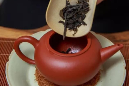 什么泥料的紫砂壺沖泡肉桂，武夷巖茶肉桂用哪種紫砂壺好？