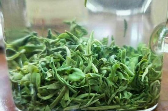 什么茶葉容易放香精，香精茶有什么危害？