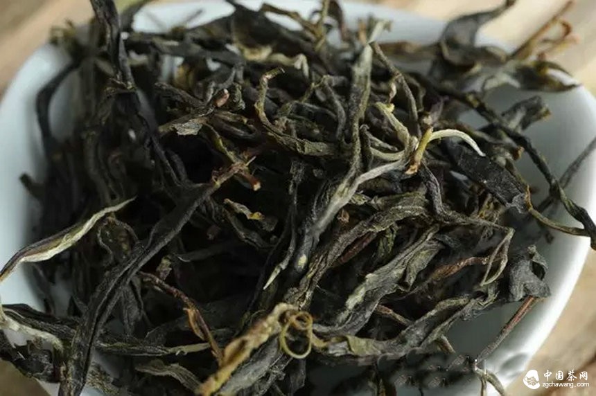 普洱茶手工殺青與機器滾筒殺青的區別