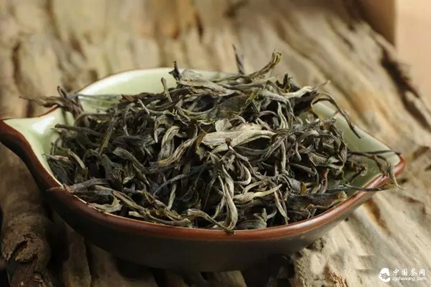 普洱茶手工殺青與機器滾筒殺青的區別