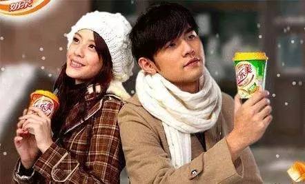 年賺2億對壘1300億：中國茶如何干掉星巴克？
